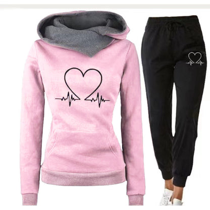 Costum sport elegant și confortabil Love Heart